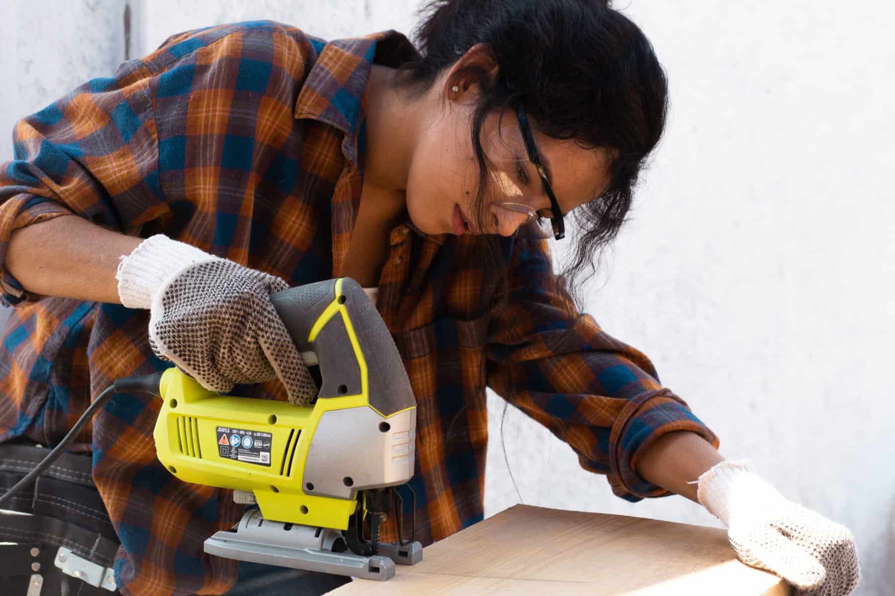 Woman working in nontraditional trade