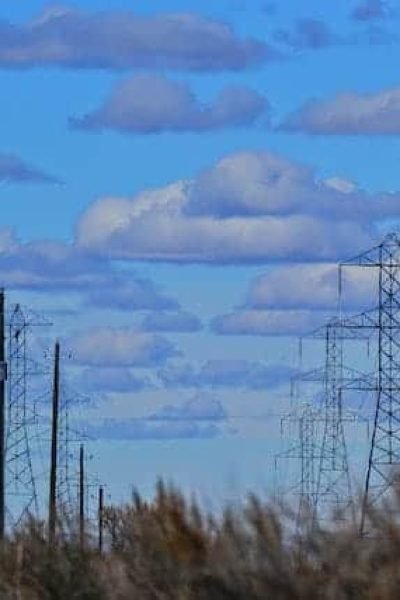 Photo by Brett Sayles: https://www.pexels.com/photo/low-angle-view-of-posts-under-blue-calm-sky-918986/